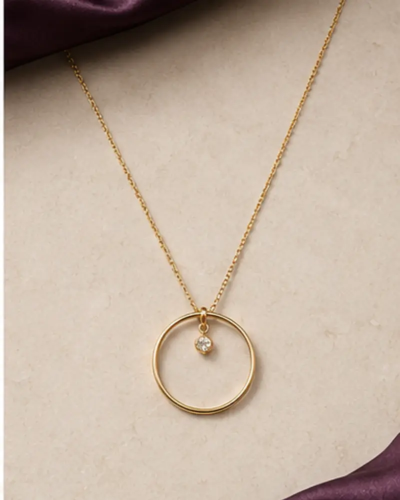 Elara Halo Pendant