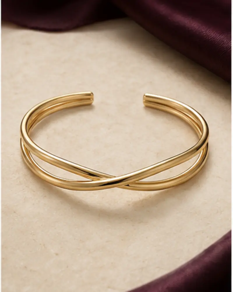 Solara Twist Cuff